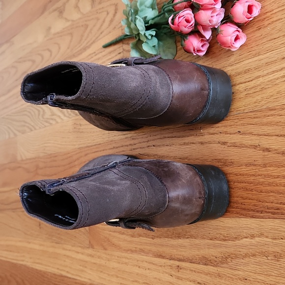 Cole Haan Waterproof Brown Suede Leather Boots / Booties Size 7 - Picture 5 of 9